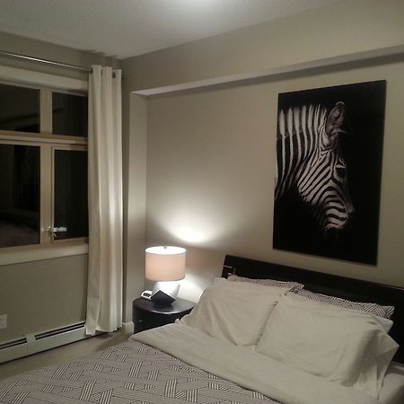 Pinnacle Inn & Suites Aspen YYC Kültér fotó